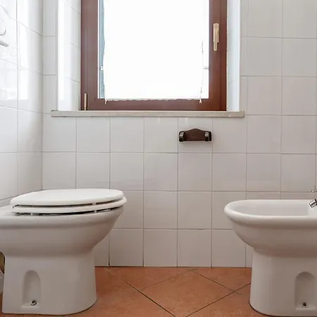 Semesterbostad 7 Camini *